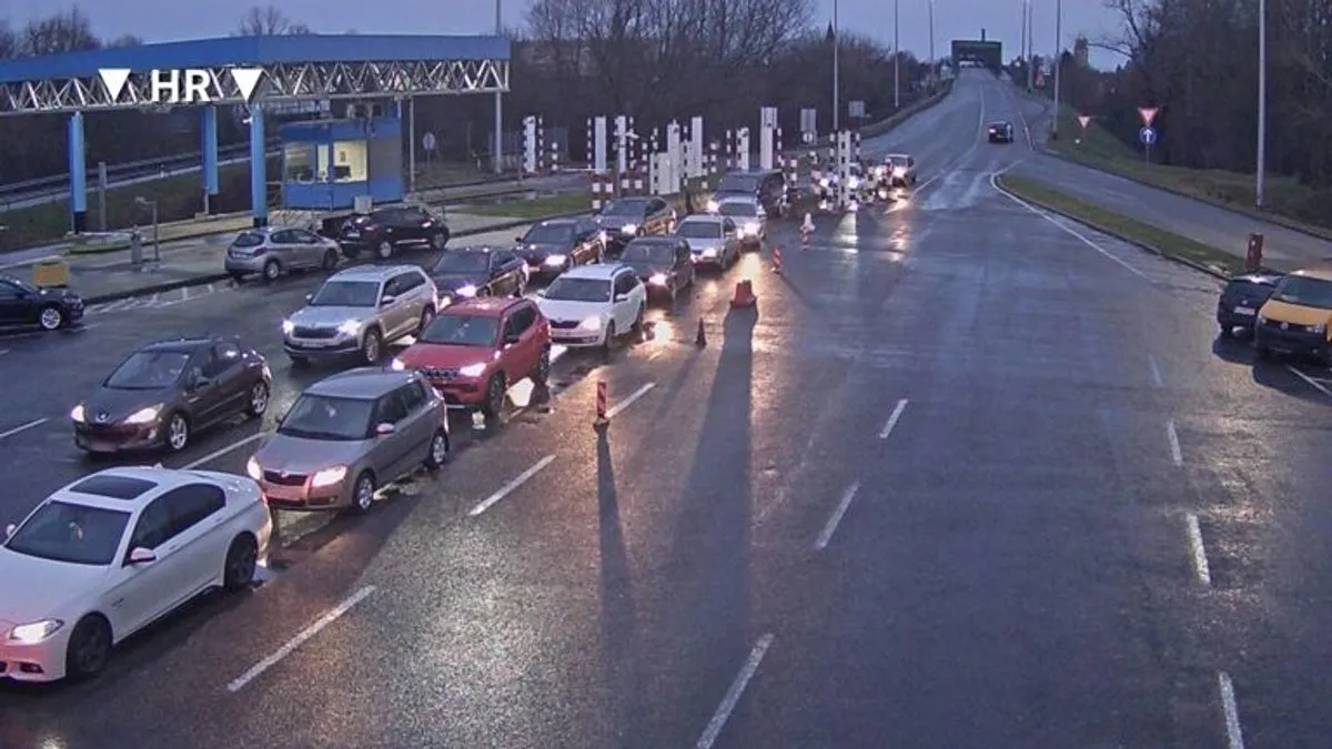 Haos na cestama! Kiša i odroni stvaraju ozbiljne probleme