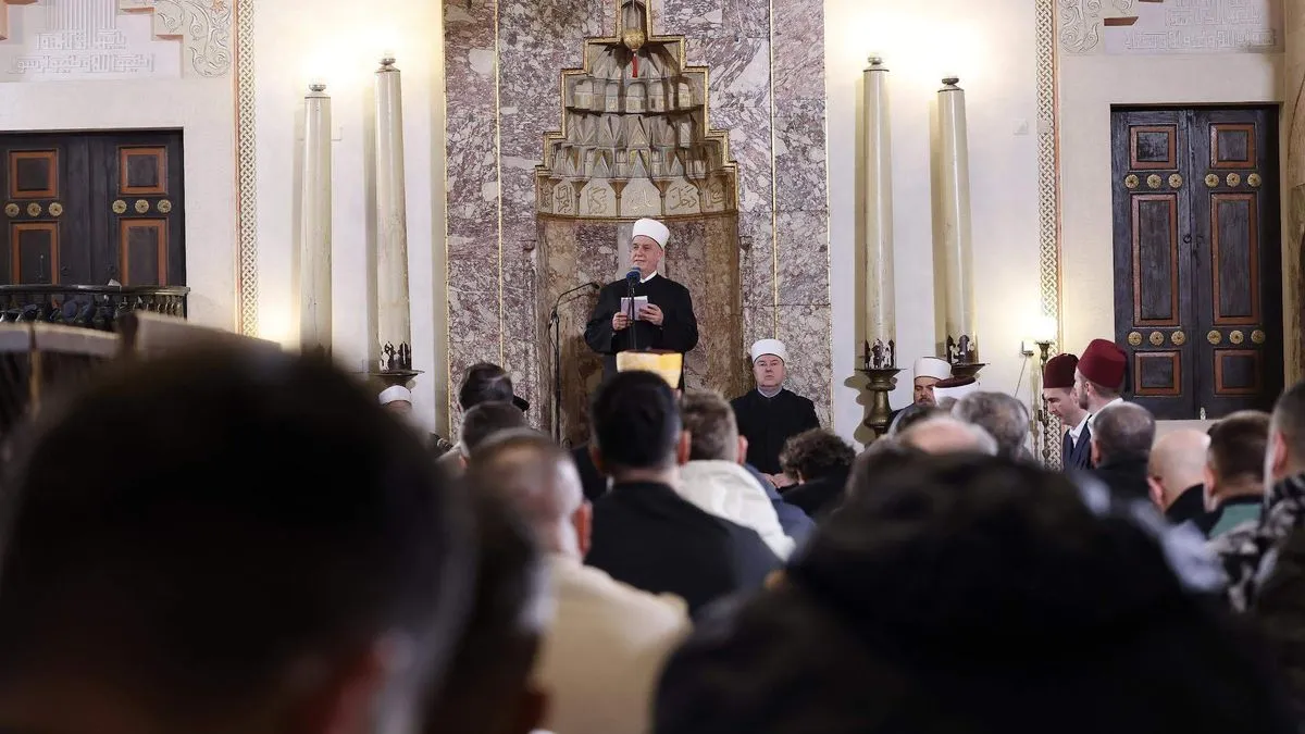 Gospodaru, oprosti nam grijehe: Centralna svečanost Lejletul-kadr održana u Begovoj džamiji