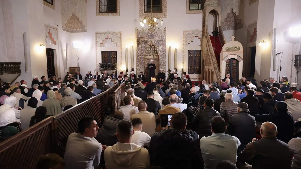 Gospodaru, oprosti nam grijehe: Centralna svečanost Lejletul-kadr održana u Begovoj džamiji