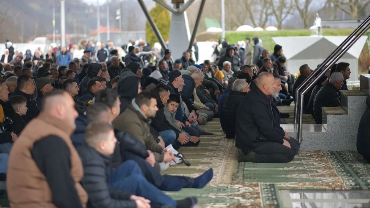 Jedan dan, hiljade emocija: Obilježen Dan šehida u Memorijalnom centru Potočari